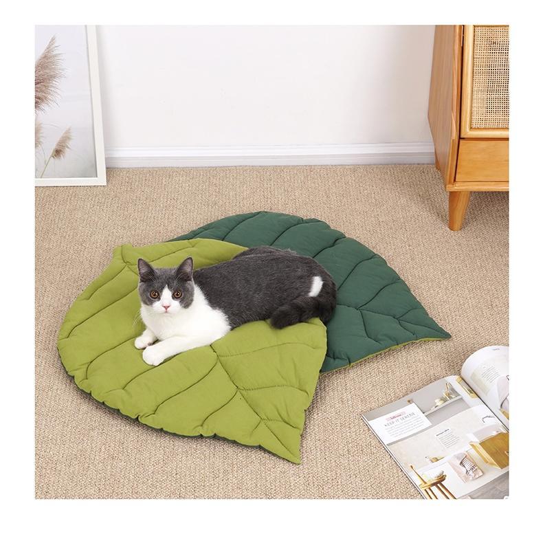 Leaf Shaped Cat Bed